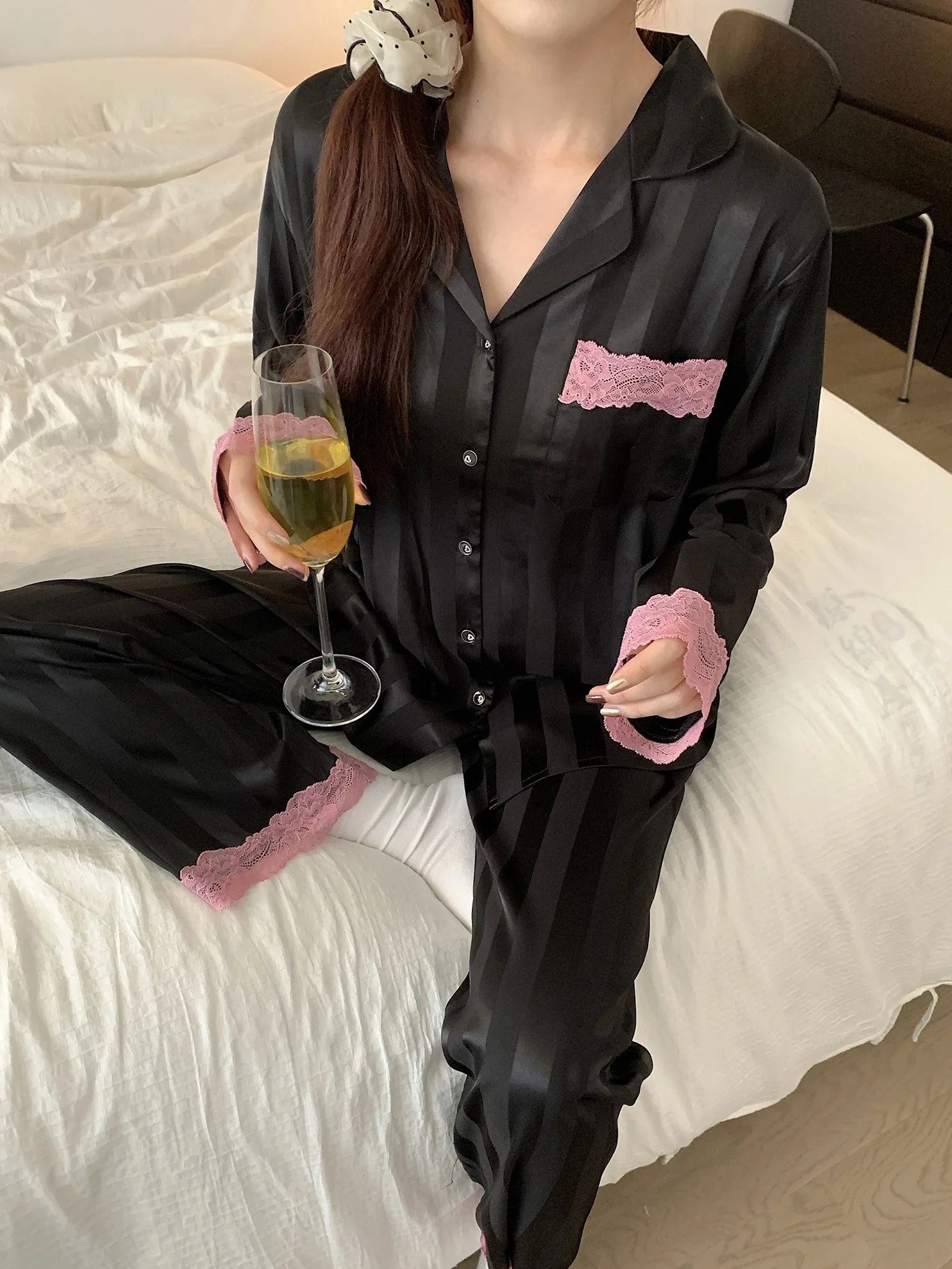 Large Size Ice Silk Sleepwear Black Women Autumn Long Sleeve Lapel Lace Patchwork Contrast Color Pajama Set 2024 New