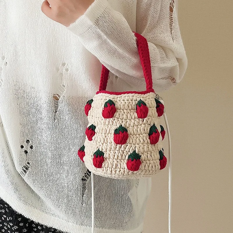

2025 Sweet Strawberry Crochet Tote Bag for Women Cute Mini Crossbody Purse Lightweight Knitted Beach Bag for Girls