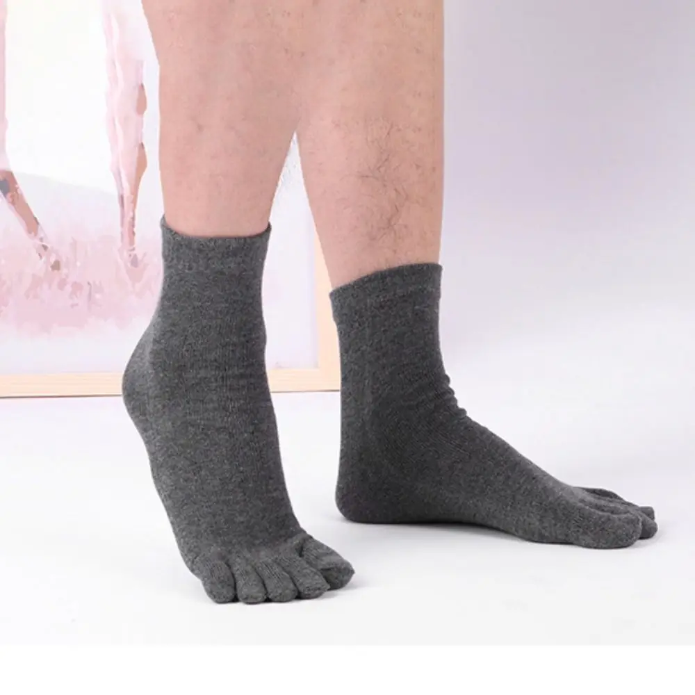 Chaussettes en coton à cinq doigts pour hommes, respirantes, courtes, chaussettes d'équipage de rinçage, sports, course, document solide, noir, blanc, gris