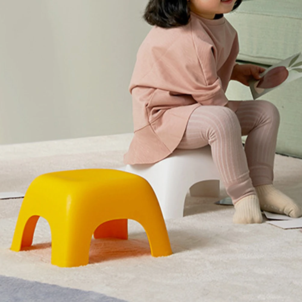 

2pcs Bath Plastic Footstool Kids Step Stool Bathroom Low Seat Change Shoes Small Stool Nonslip Compact White Yellow