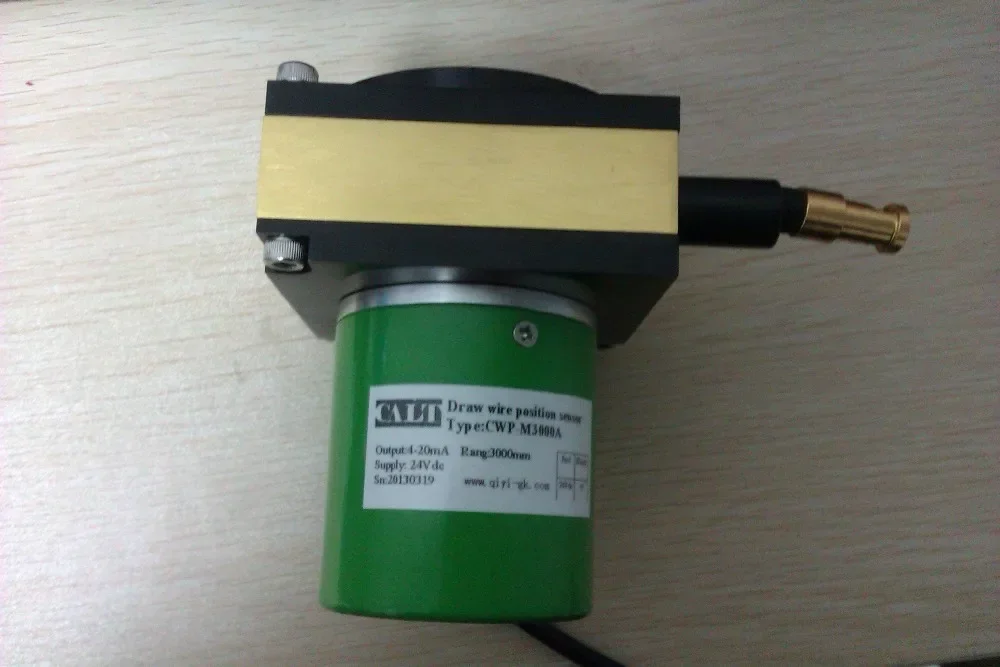 Encoder a filo da 3000 mm con potenziometro a fune CWP-M3000A