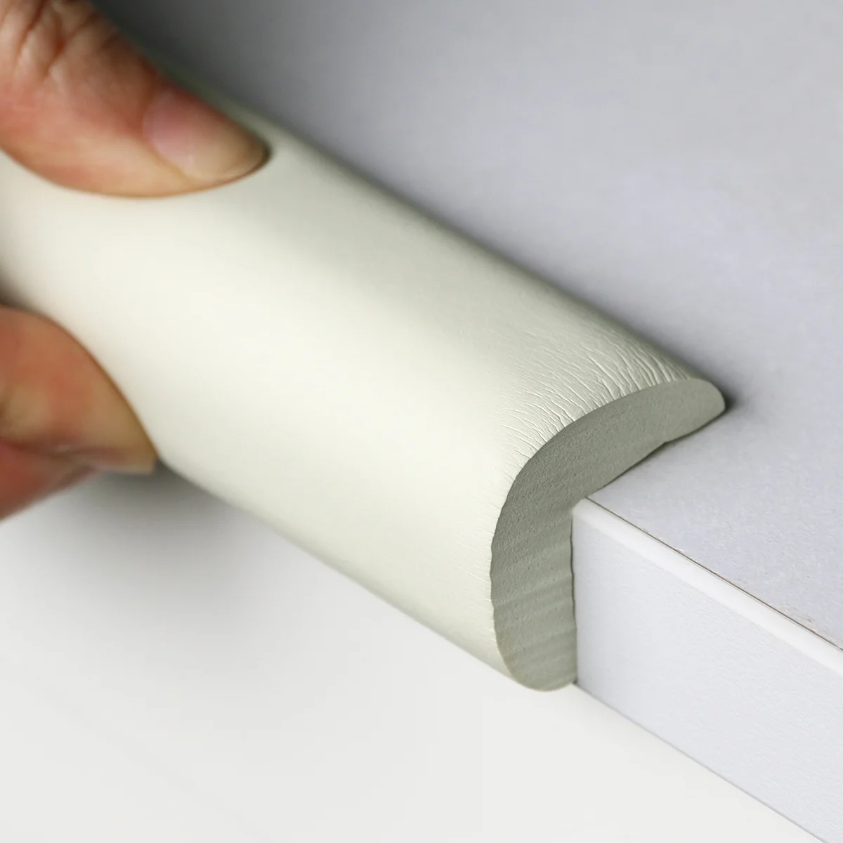 

2m L-Shaped Thicken Baby Safety Corner Protector White Nbr Material Bumper Strip for Table Desk Wall Cabinet
