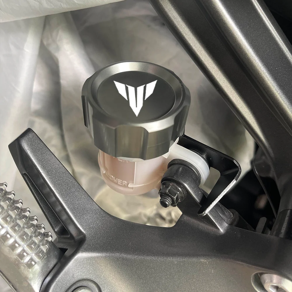 لياماها MT09 MT-09 SP 2025 2024 2023 2022 2021 اكسسوارات دراجة نارية الجبهة الخلفية سائل الفرامل خزان غطاء خزان جورب