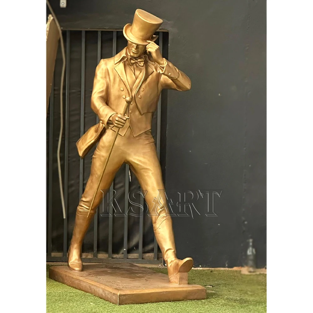 Gold Appearance Life Size Statue Garden Statue Fiberglass Large Sculpture Small Gold Indoor Decorative Artist Statue Customized