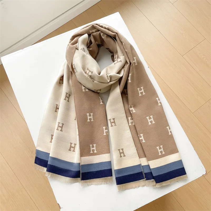 2024 New Scarf Women High-end Sense Versatile Warm Imitation Cashmere Shawl Winter Simple Letter Business Double-sided Wraps