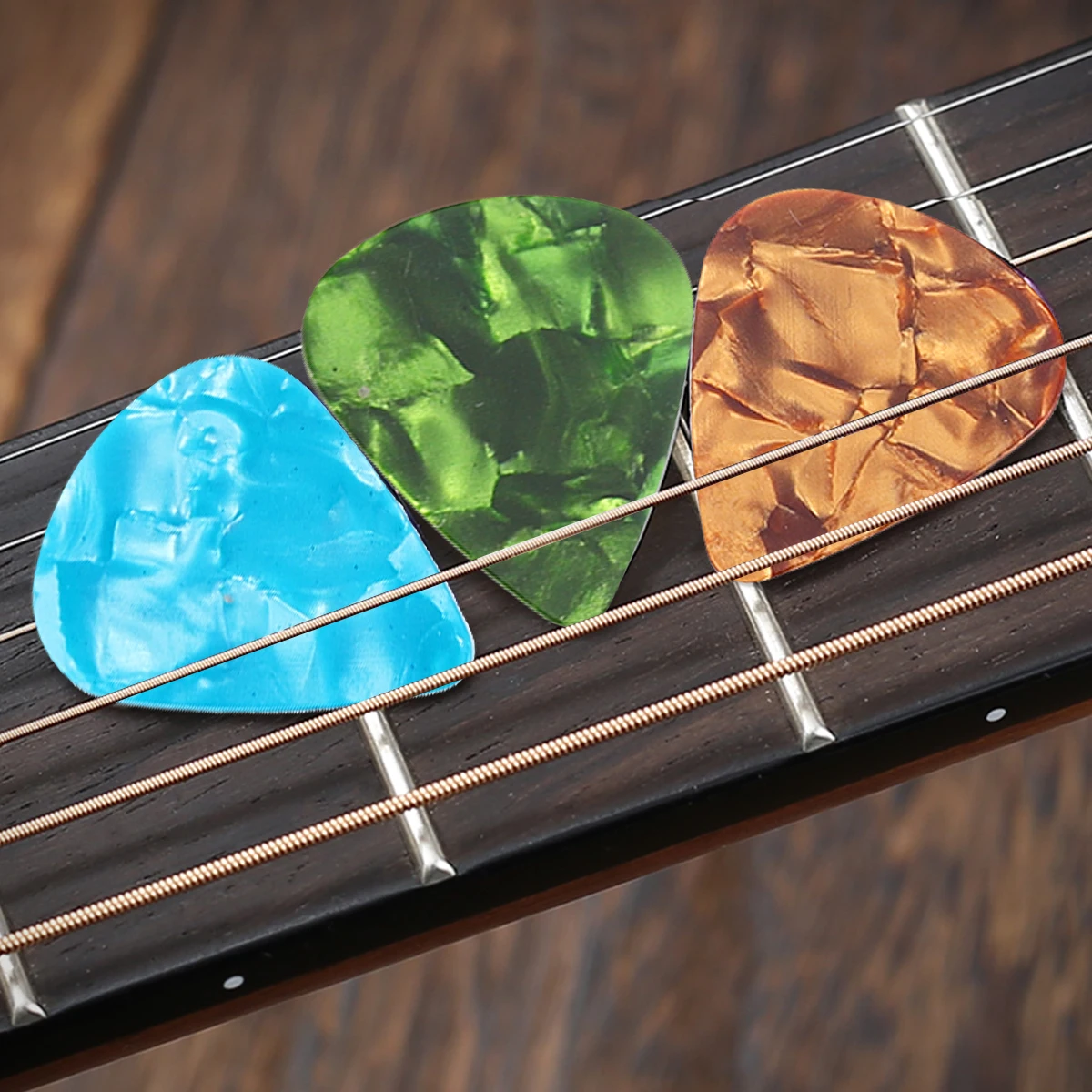 

50pcs Pvc Guitar Picks Celluloid Durable Thumb Pick For Guitar Bass Ukulele Wide Design Comfortable Finger Protection Instrument