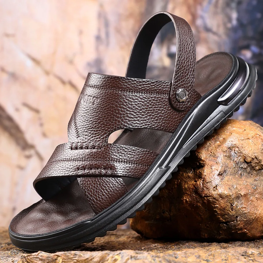 

2026 Men's Sandals Sports Shoes Leather Beach Slippers Anti-Slip Wear-Resistant Dad Flip Flops Odor Control Outdoor