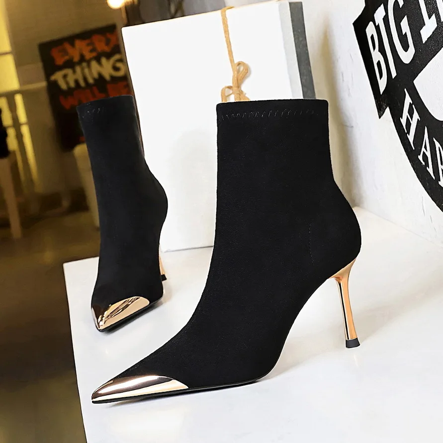 

Style Fashion Banquet Women's With Sleeves Thin High Heels Metal Pointed Toes Trimmed Slimming Suede Women Pumps Wedding Shoes
