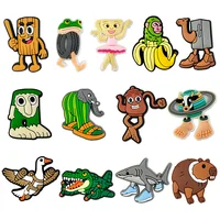 13/50 Uds. De abalorios para zapatos de animales divertidos de Brainrot italiano, accesorios para zapatos de dibujos animados, hebilla de decoración para zuecos, sandalias, pulsera