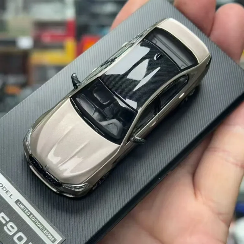 Modelo de Carro em Metal Diecast MJ 1:64 BMW M5 F90 Colecionáveis