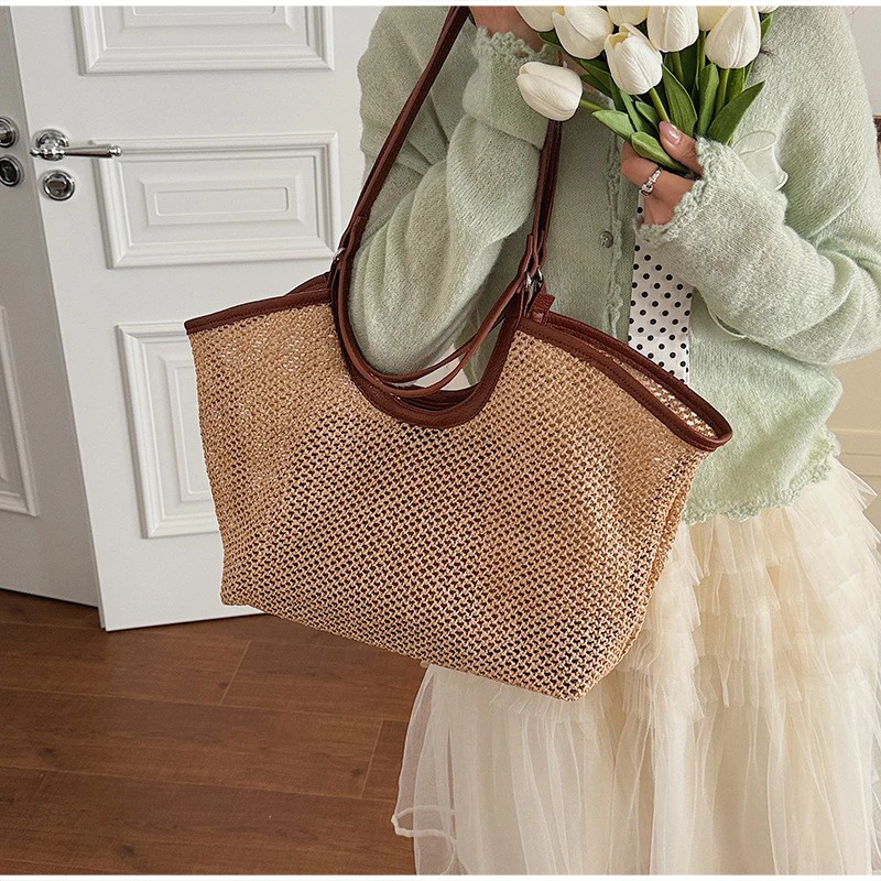 Große gewebte Tragetasche, Damen Frühlingstrendige Kontrastfarbene Hochwertige Vielseitige Schultertasche mit Henkel und Henkelgriff – Detail 4
