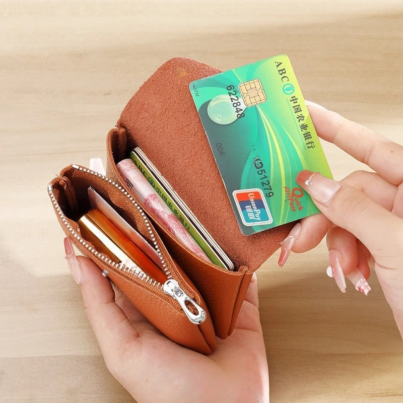 

Leather Short Coin Wallets Card Holder Clutch Bag Card Case Vintage Cowhide Small Money Purse for Men Women Earphone Coin Pouch