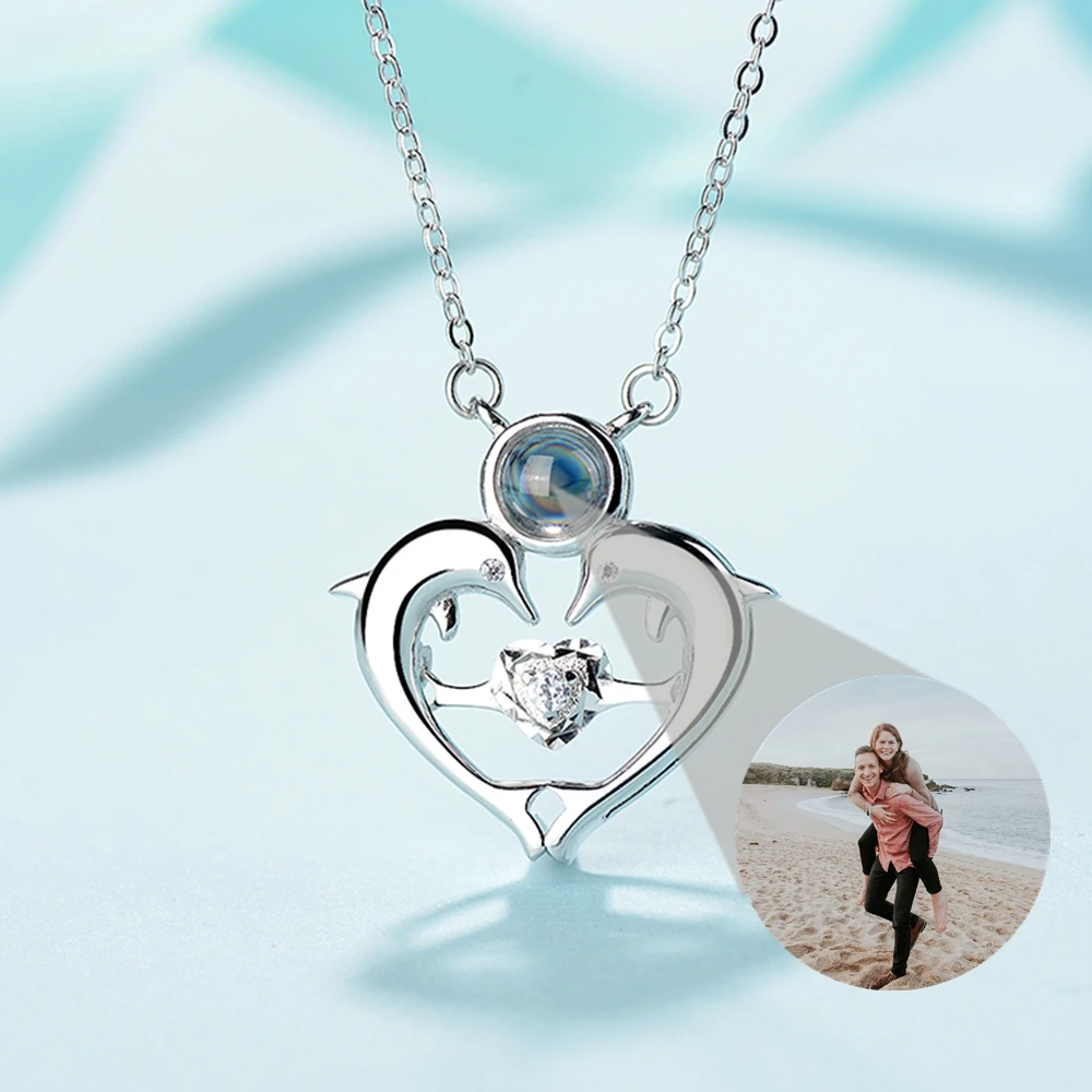 カスタム写真投影フォトネックレス 女性用 イルカハートペンダントネックレス パーソナライズされた誕生日プレゼント メモリアルジュエリー