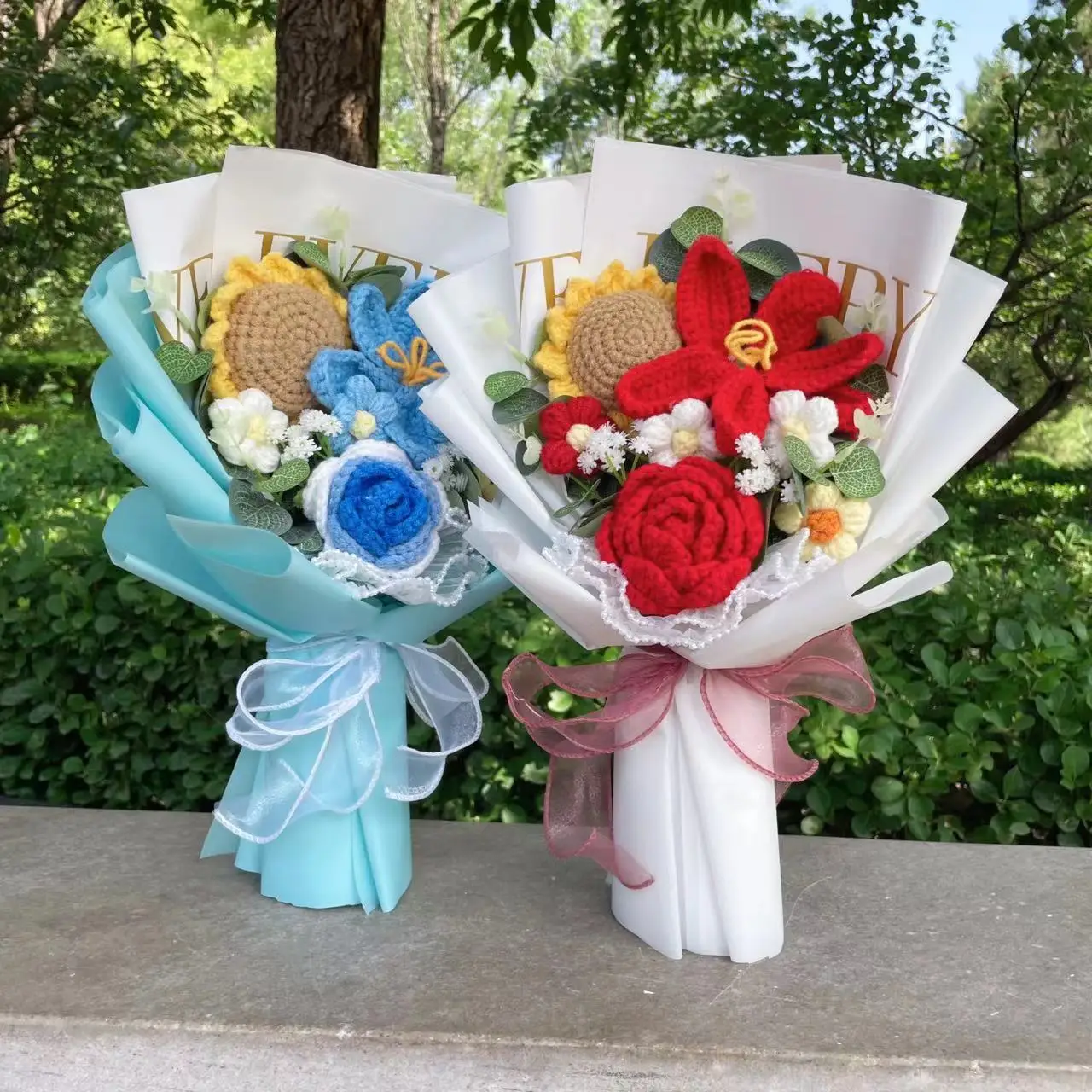 Artificial rose sunflowers Tulip Finished Knitted Crochet Bouquets Gifts For Valentine Mothers' Day Birthday Graduation