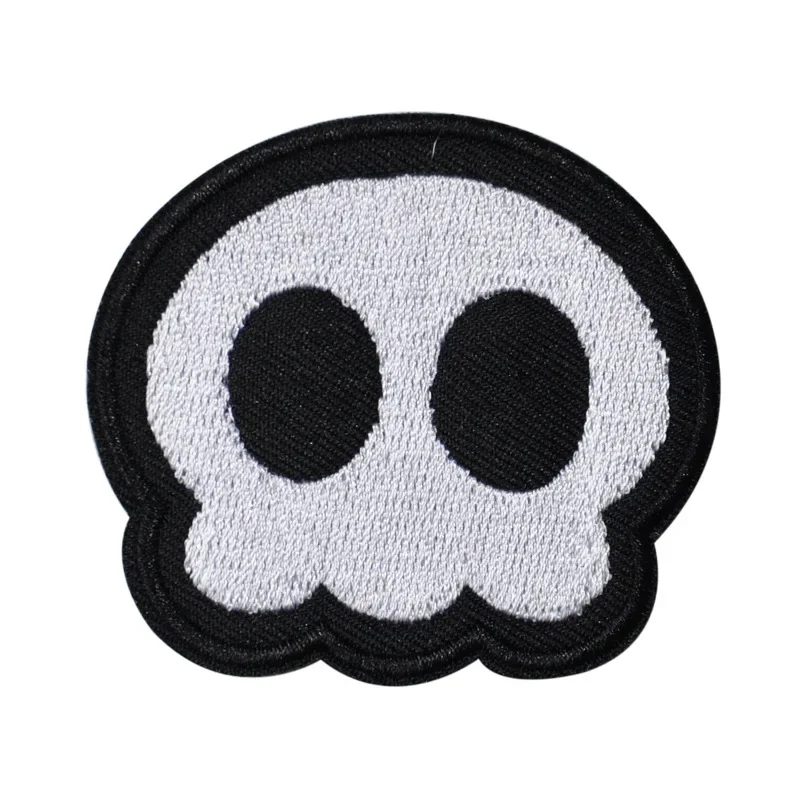 Fashion Skull Embroidered Badges Pirate Flag Jolly Roger Cloth Appliques Crossbones Emblem Iron on Patch Punk Fabric Stickers