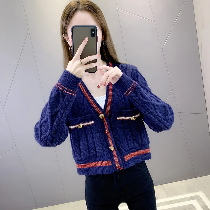 2024 New Autumn Fashion maglione corto Cardigan temperamento da donna con scollo a v Twist cappotto lavorato a maglia Top lavorato a maglia alla moda