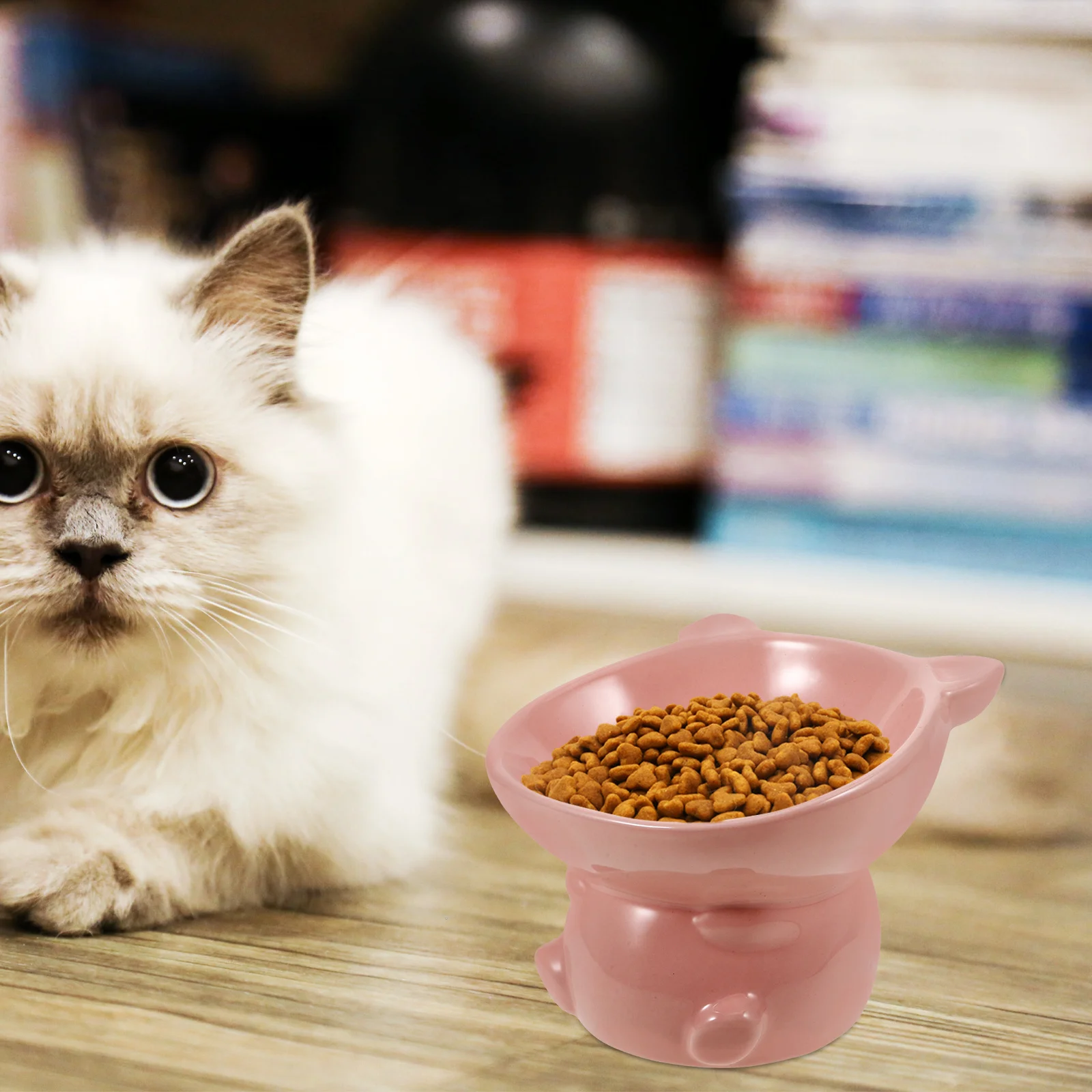 

Ceramic Cat Bowl Cute Pig Design Anti-Slip Base for Indoor Cats Easy Clean Elevated Food and Water Bowl Set for Pets