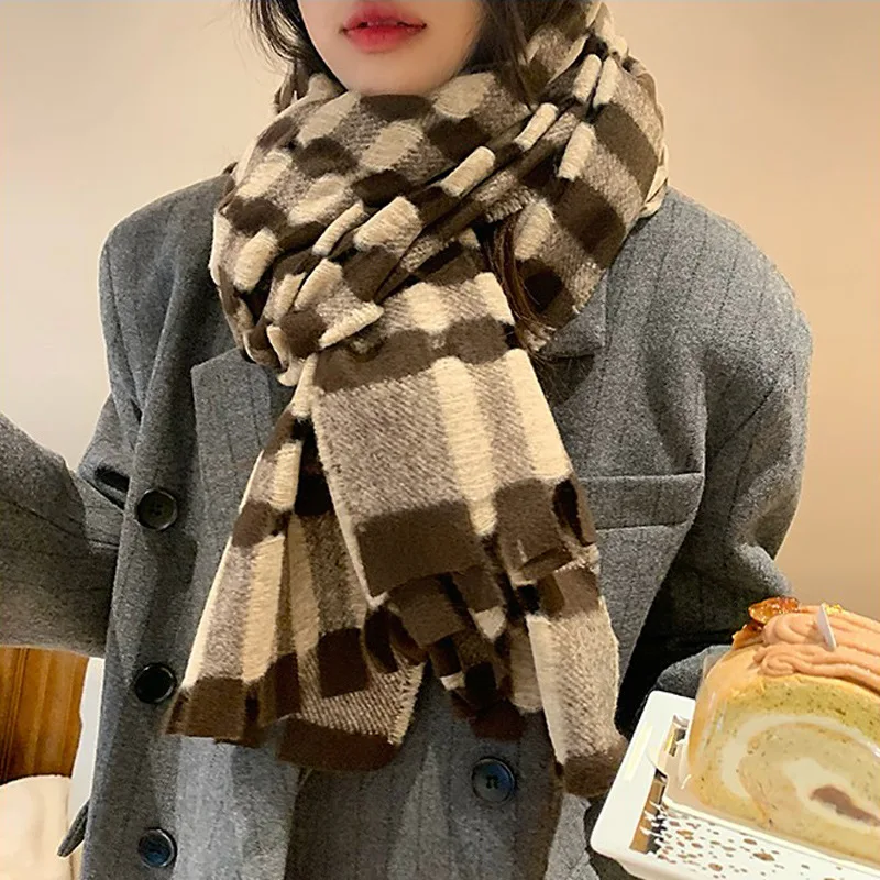 Neue Luxus Marke Frauen Gestrickte Plaid Schal Vintage Schal Lovey Mädchen Winter Warme Schals College Freizeit Schal Wraps шарфик