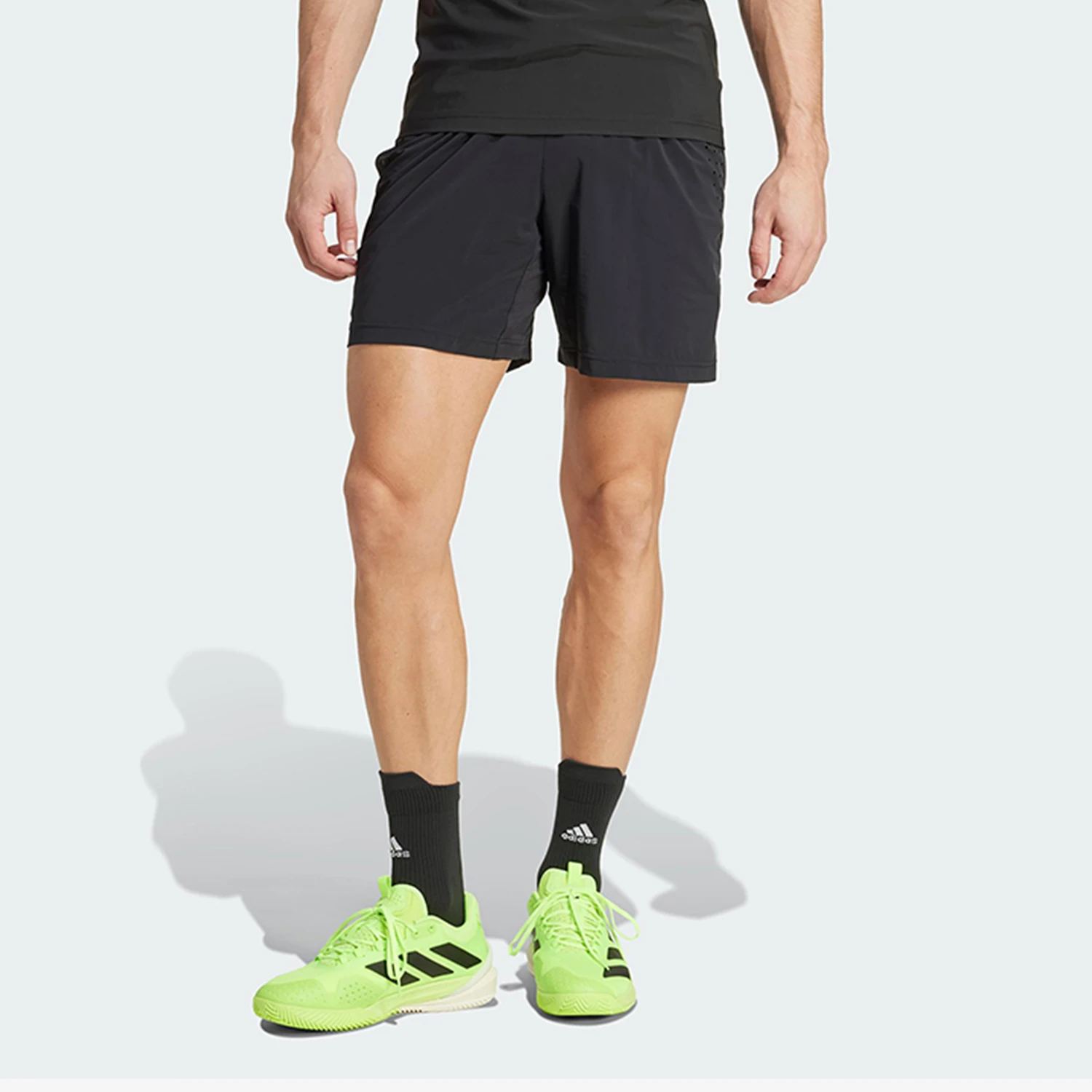 

Оригинальные мужские теннисные эластичные спортивные шорты Adidas JN3720