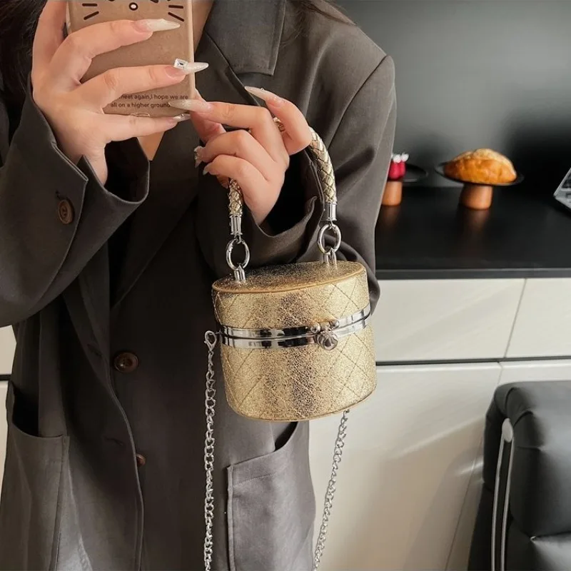 

Premium Light Luxury Handbag With French Flair, Versatile Design For Fashionable Daily Use And Casual Events
