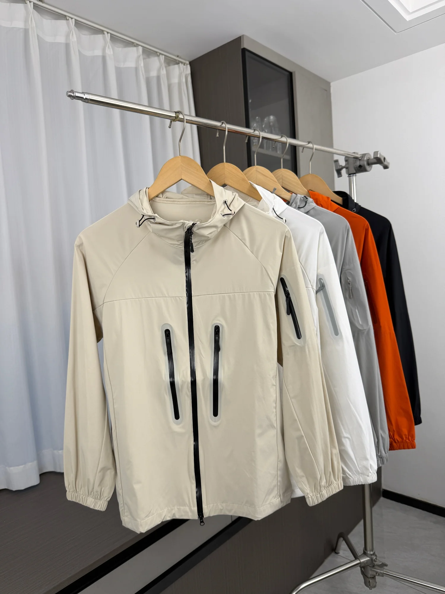 

Unisex Quick Dry Cool Feeling Outdoor Summer Sportswear Casual Hooded Sun Protection Jacket Fashionable Men's Women's Coat