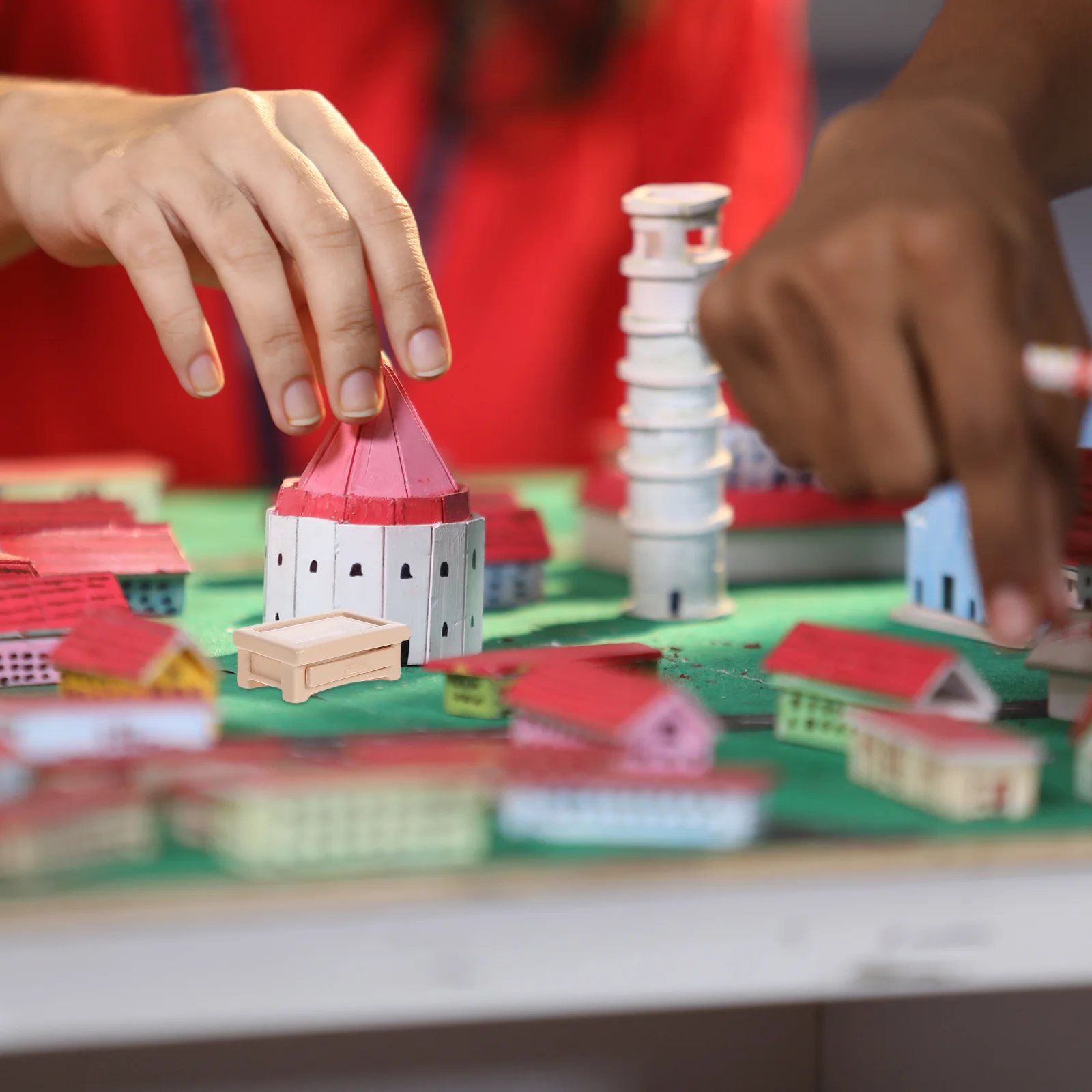 Set di mobili per casa delle bambole in miniatura da 13 pezzi, piccolo divano realistico, tavolino rotondo, mini casa, soggiorno, camera da letto