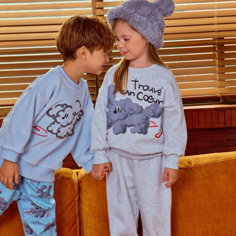 الأولاد الصوف رياضية 2025 الخريف الشتاء الاطفال 3 قطعة مجموعة لطيف الكلب طباعة مقنعين البلوز السراويل لينة أفخم متماسكة قبعة عداء ببطء