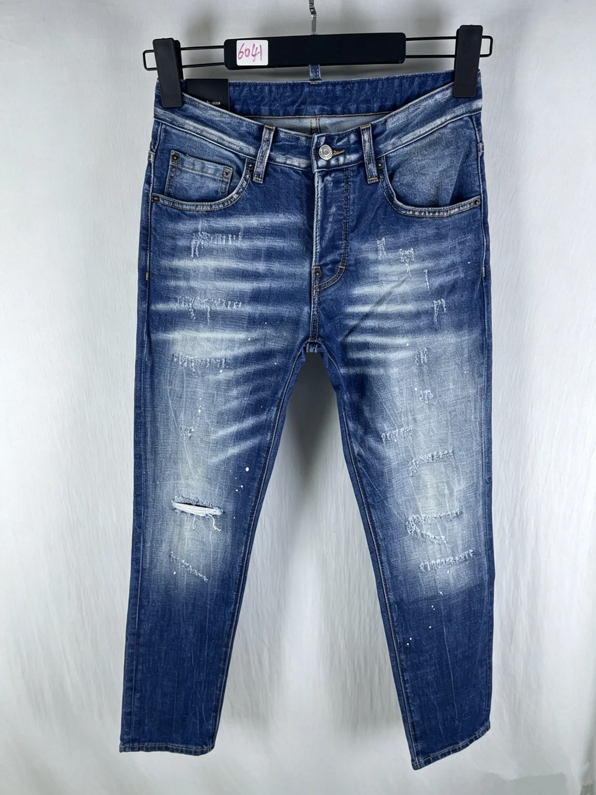 

6041 Four Seasons New Men's Wear Washed Ripped Patch Old Slim-fit Small Straight Blue Jeans for Men