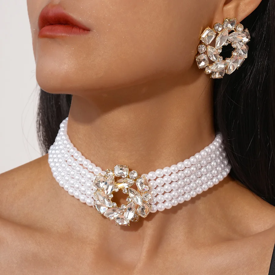 Light luxury diamond imitation pearl round flower collarbone necklace high sense fashion personality niche temperament necklace