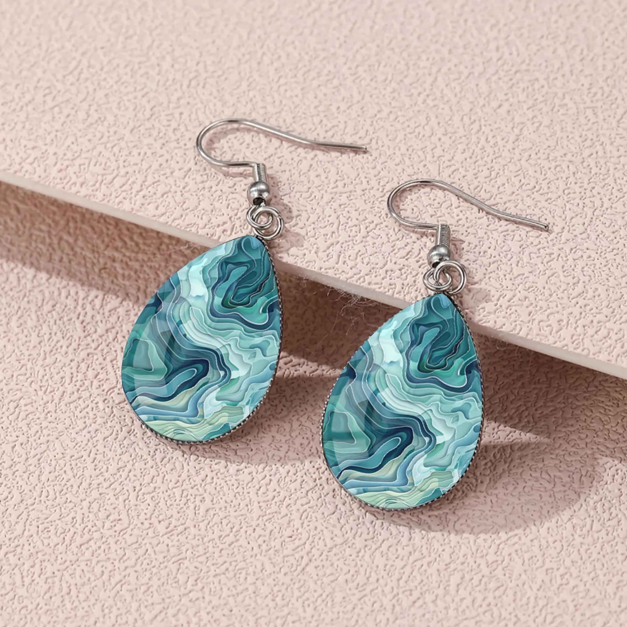 1 Pair of Wavy Fluid Texture Pattern Earrings with Convex Glass and 316 Stainless Steel Water Drop Ear Hooks, in a Classic and Simple Style, Suitable for Women to Wear as Jewelry or Gifts for Everyday Use