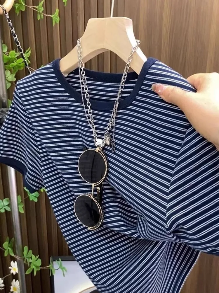 

Spring Summer Women's Loose Fit Stripe ort Sve T-irt Breathable Comfortable Unique Faionable Top Korean Sle Commute