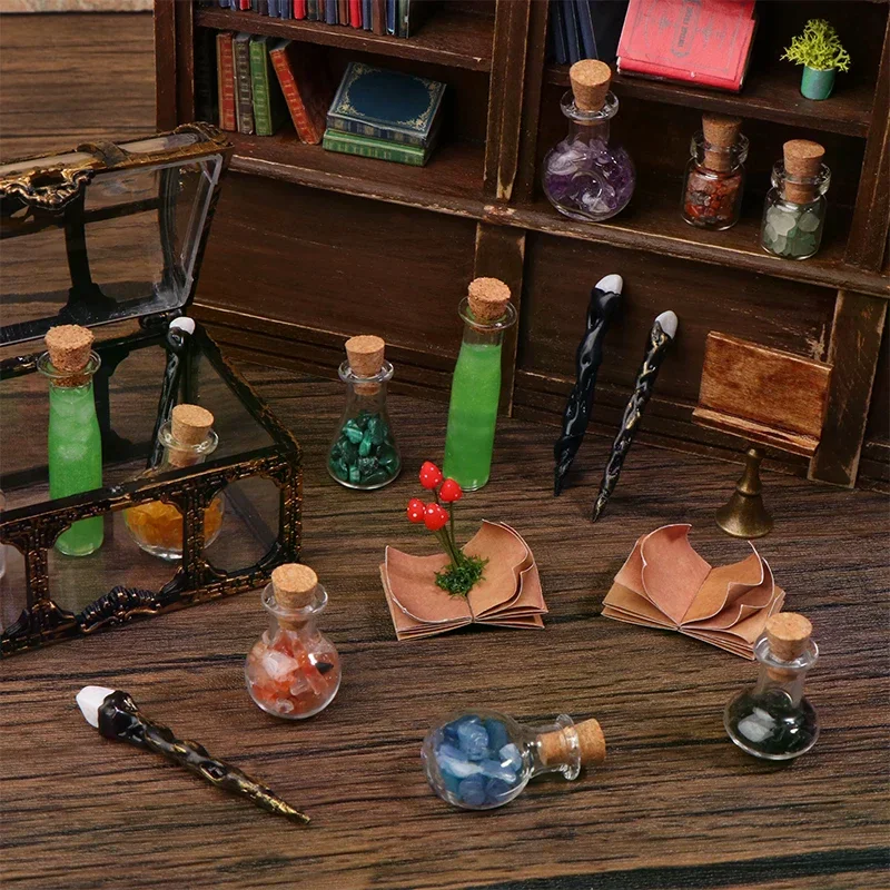 ของตกแต่งบ้านตุ๊กตา ฉากโลกเวทมนตร์ ขวดเวทมนตร์จิ๋ว รุ่นวินเทจ พร้อมไม้กายสิทธิ์ สำหรับตกแต่งบ้านตุ๊กตา ของเล่นเด็กเล่นบทบาทสมมติ ของขวัญ