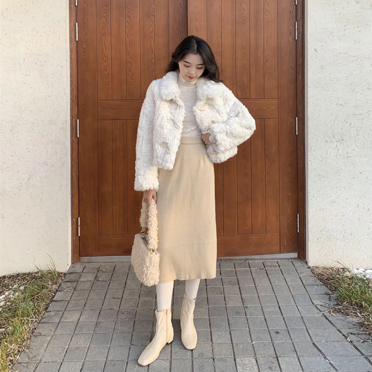 2023 New Spring Korean Lambskin Coats Top Women's Autumn Loose Duffle Short Imitation Fur Jacket female Plush Outercoat Clothing