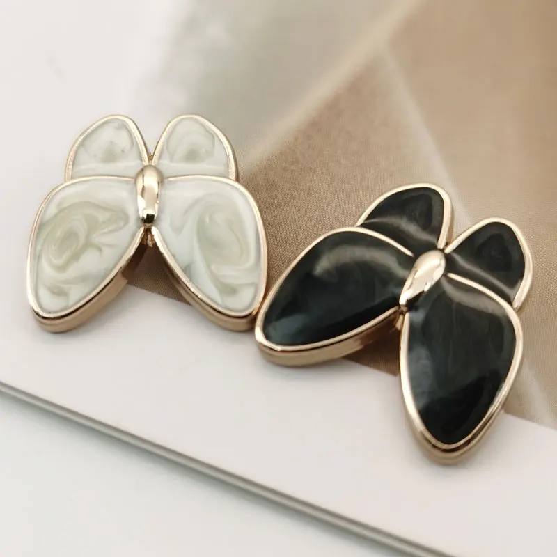 Butterfly Embellishments Fashion Metal Buttons for Clothing Shirt Sewing Accessories Designer DIY Crafts Supplies Wholesale New