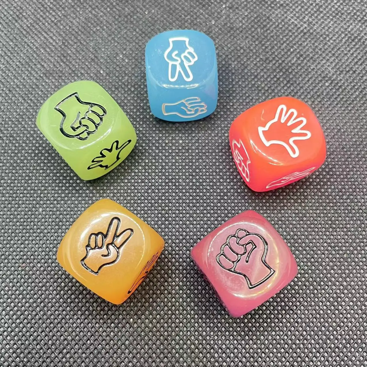 5pcs/Lot  Acrylic 20mm 5 Color Glow In The Dark Luminous Rock Paper Scissors Dice For Children's Toys And Family Party Games