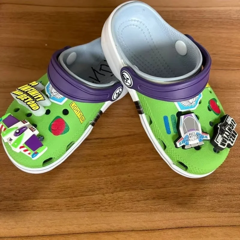 

Disney Hot Sale Children Hole Sandals Slippers Buzz Lightyear Sandals Cute Eva Anime Home Beach Ankle-Wrap Breathable Shoes Gift