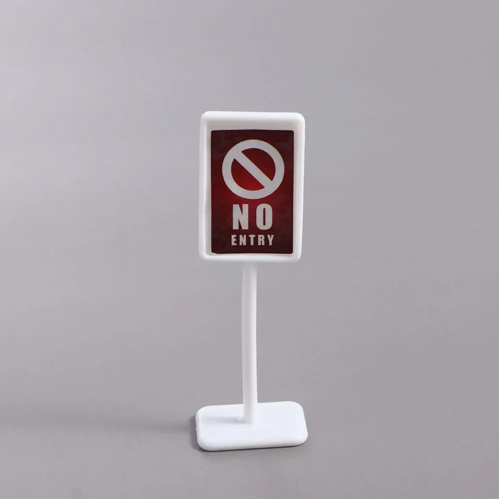 15Pcs/Set Traffic Signs Mini Traffic Signs Model Toy Road Block City Traffic Simulation Scene Plastics Boys Girls Gifts