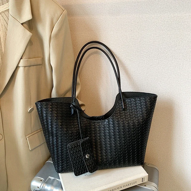 Rattan-Gewebte Tragetasche mit Passender Geldbörse, Vintage-Markt-Einkaufskorb, Pendler-Schultertasche, Sommer-Handtasche mit Großer Kapazität für Damen – Detail 9