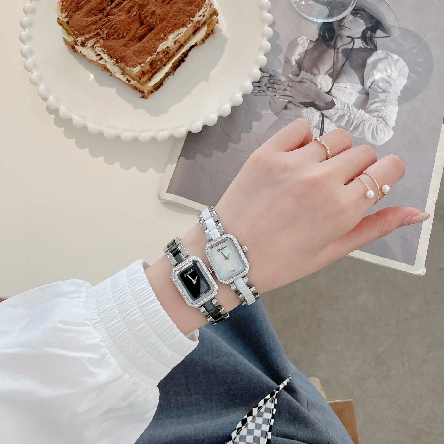 Watch female rhinestone square light luxury creative ceramic quartz watch fashion waterproof temperament small bracelet watch