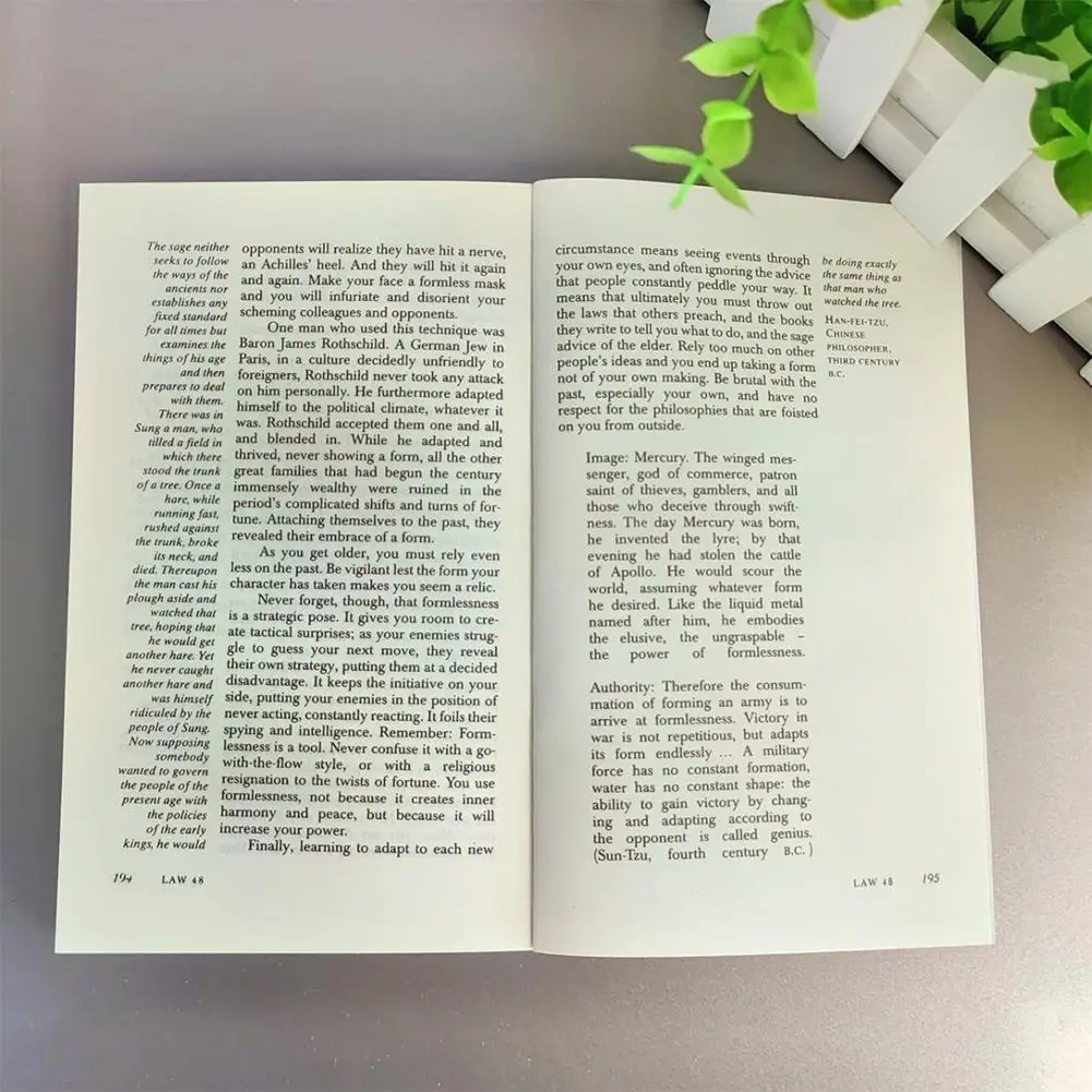 موجزة 48 قانونًا للقوة كتاب اللغة الإنجليزية بقلم روبرت جرين القيادة السياسية الفلسفة السياسية كتب التحفيز للبالغين