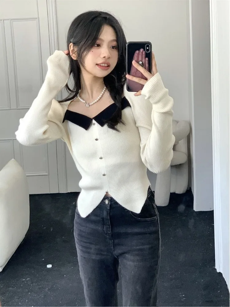 

Ele Вязаная основа irt Женская мода с квадратным воротником Внутренняя одежда Уникальный красивый возрастной шикарный топ Французский длинный рукав...