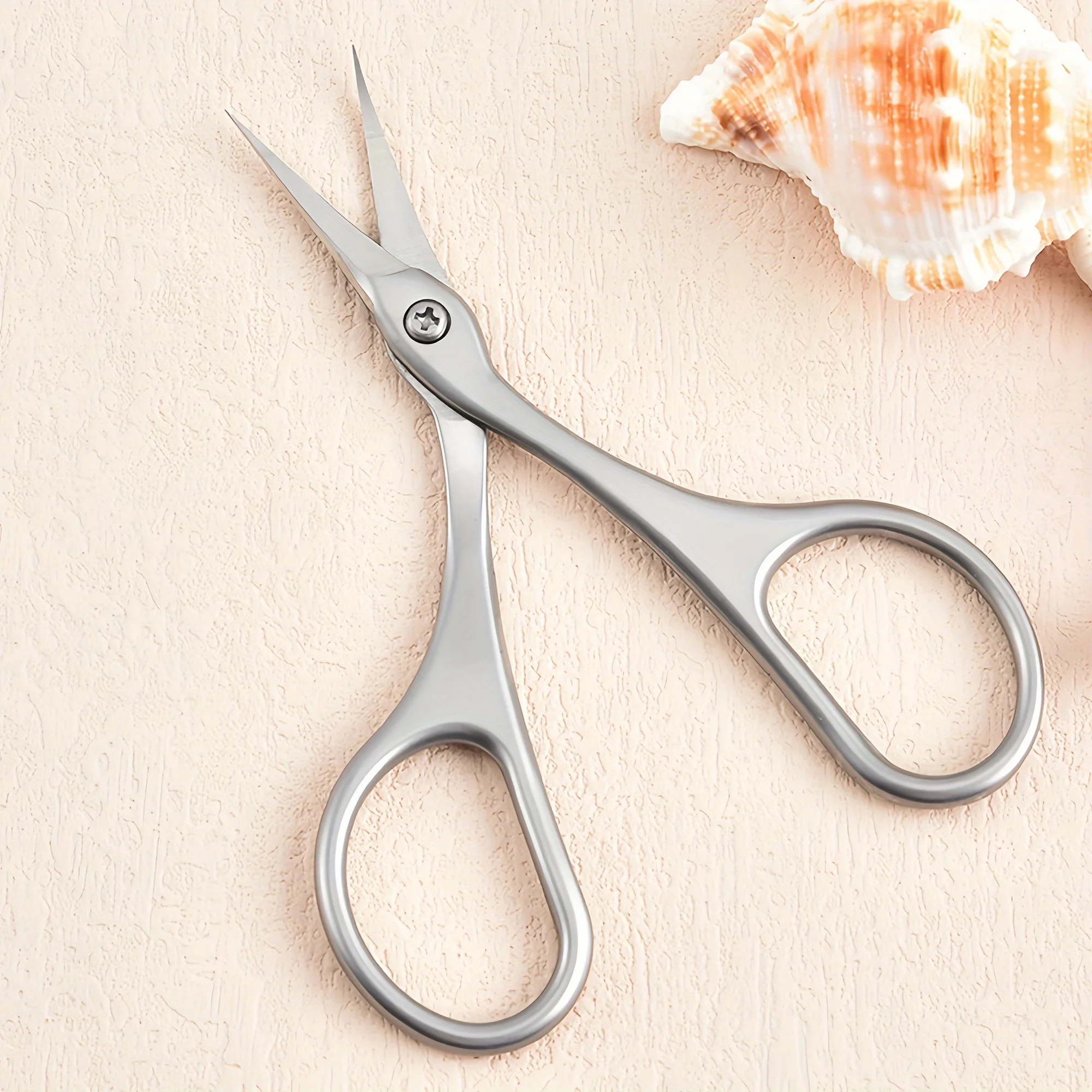 

1Pc Cuticle Scissors Stainless Steel Curved Blade Small Scissors Trimming the Fingernails Eyebrow Eyelash Dry Skin Nail Scissors