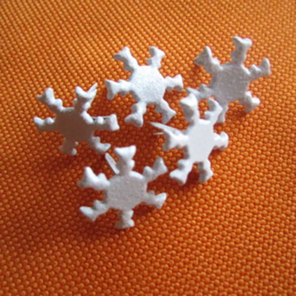 Flocon de neige Scrapbooking Embellissement Fastener, Brads Metal Crafts, Ulcère Christmas Decoration, Comme montré, 50 Pcs