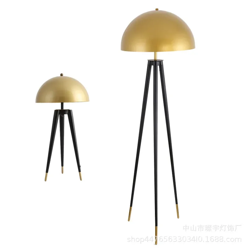 Lampe autoportante en métal galvanoplastie, design post-moderne, luminaire décoratif d'intérieur, idéal pour un salon, une chambre à coucher ou une table de chevet