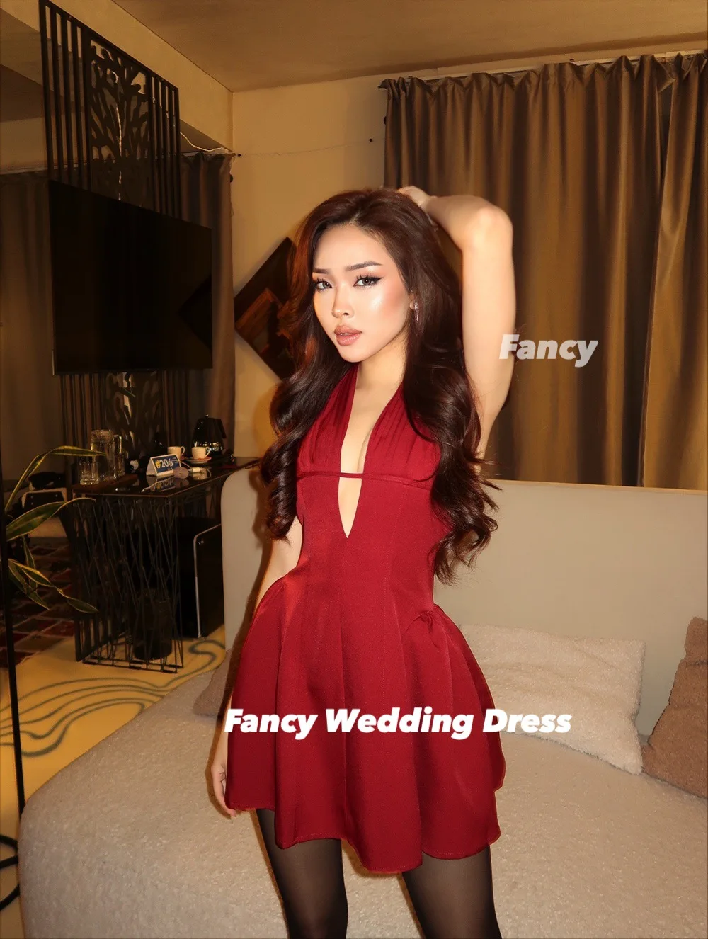 ファンシーセクシーなレッドミニショートイブニングドレスサウジアラビア女性ウエディングドレスディープ V ネック甘いパーティードレスカスタマイズ