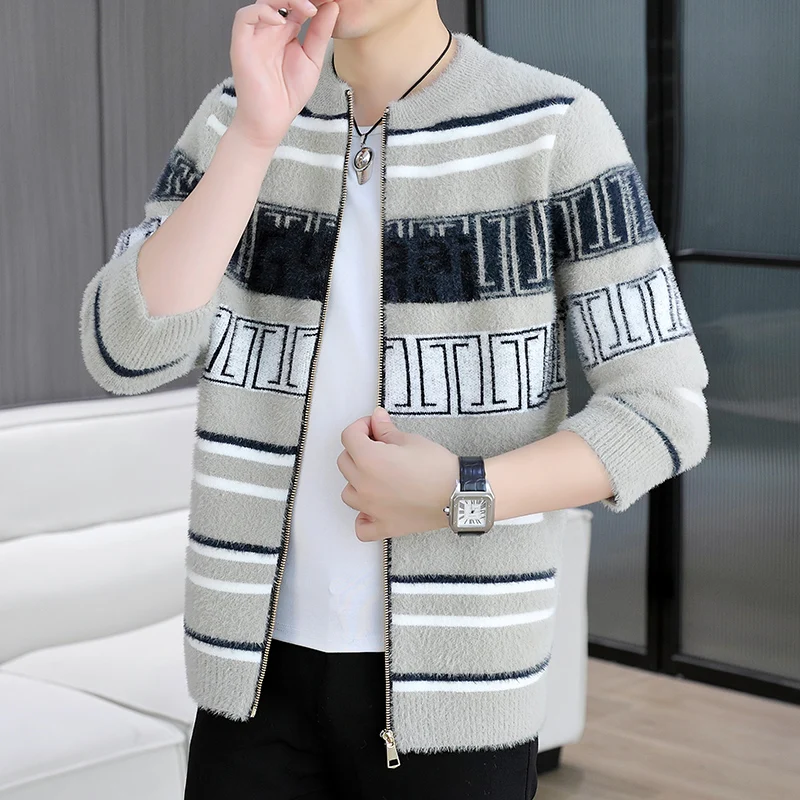 

Autumn Winter Mink Plush Thickened Round Neck Men cardigan Sweater New Men's Loose Print Patchwork Fashion Knitted Zip Coat