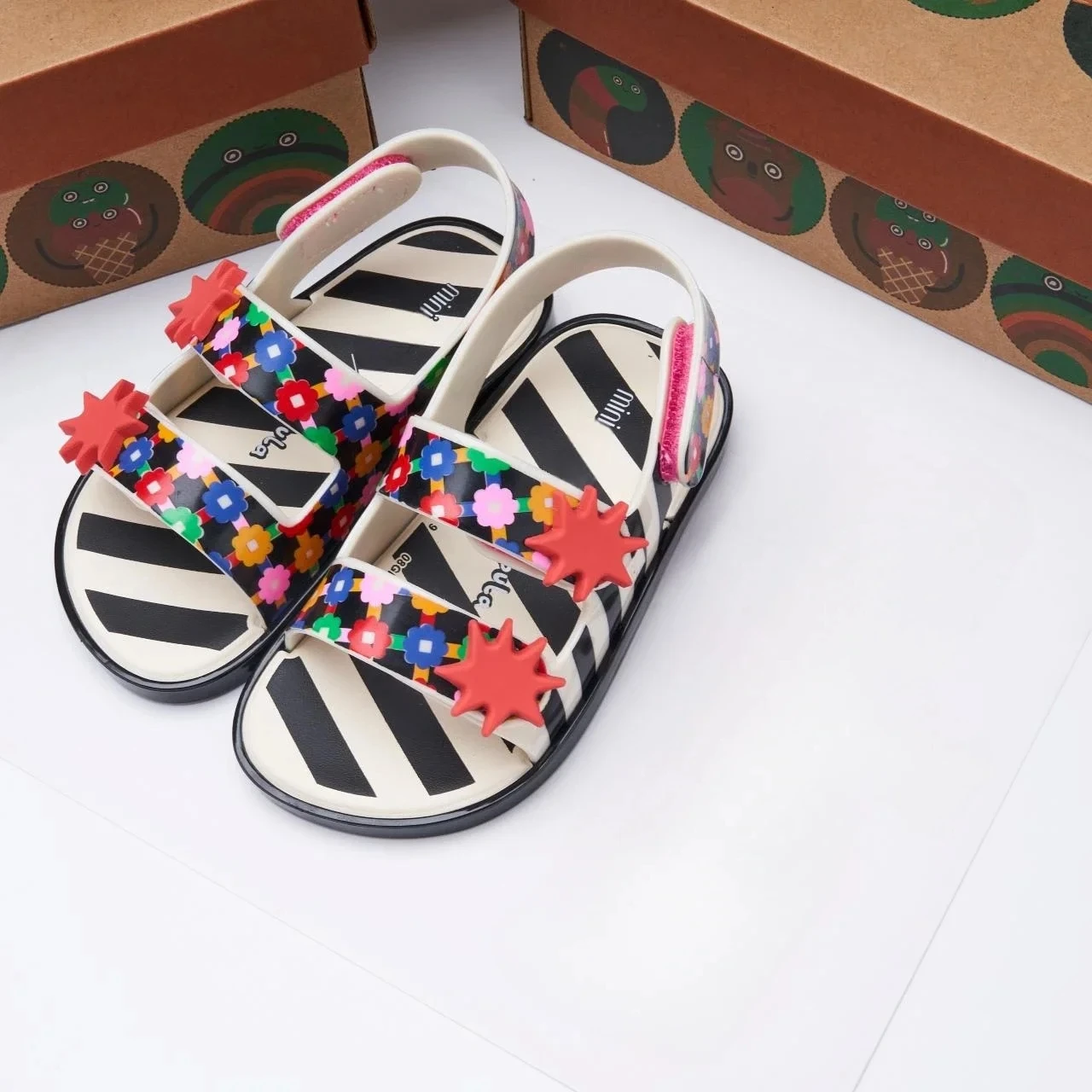 

Mini Melissa Baotou Hollow Children's Sandals Boys Girls Colorful Pattern Canvas Button Beach Shoes Cute Printed Jelly Shoes