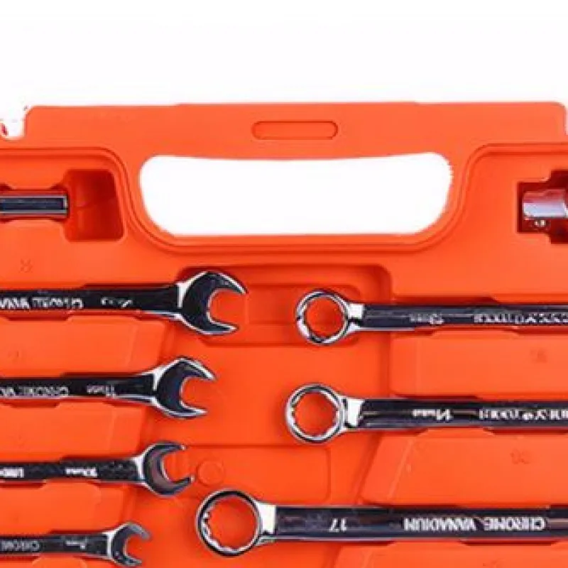 

82 PCS Socket Wrench Set Mechanic Tool Set with Case with Bit & Connector & Extension Bar Wrench Tools Set Auto Repair Tool Set