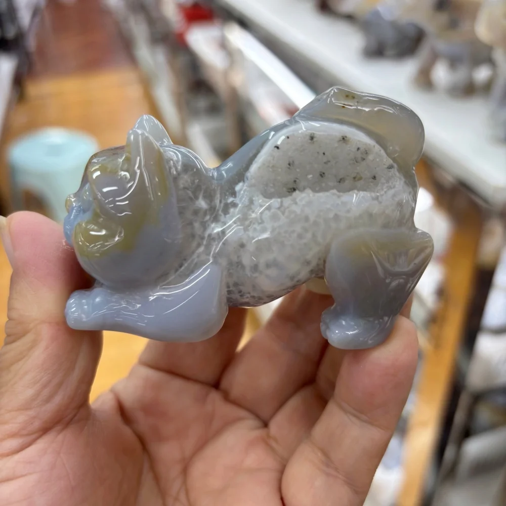 Natural Grey‑Blue Agate Cat Carving Druzy Crystal Animal Statue Feng Shui Ornament Home Decoration Collectible Gift