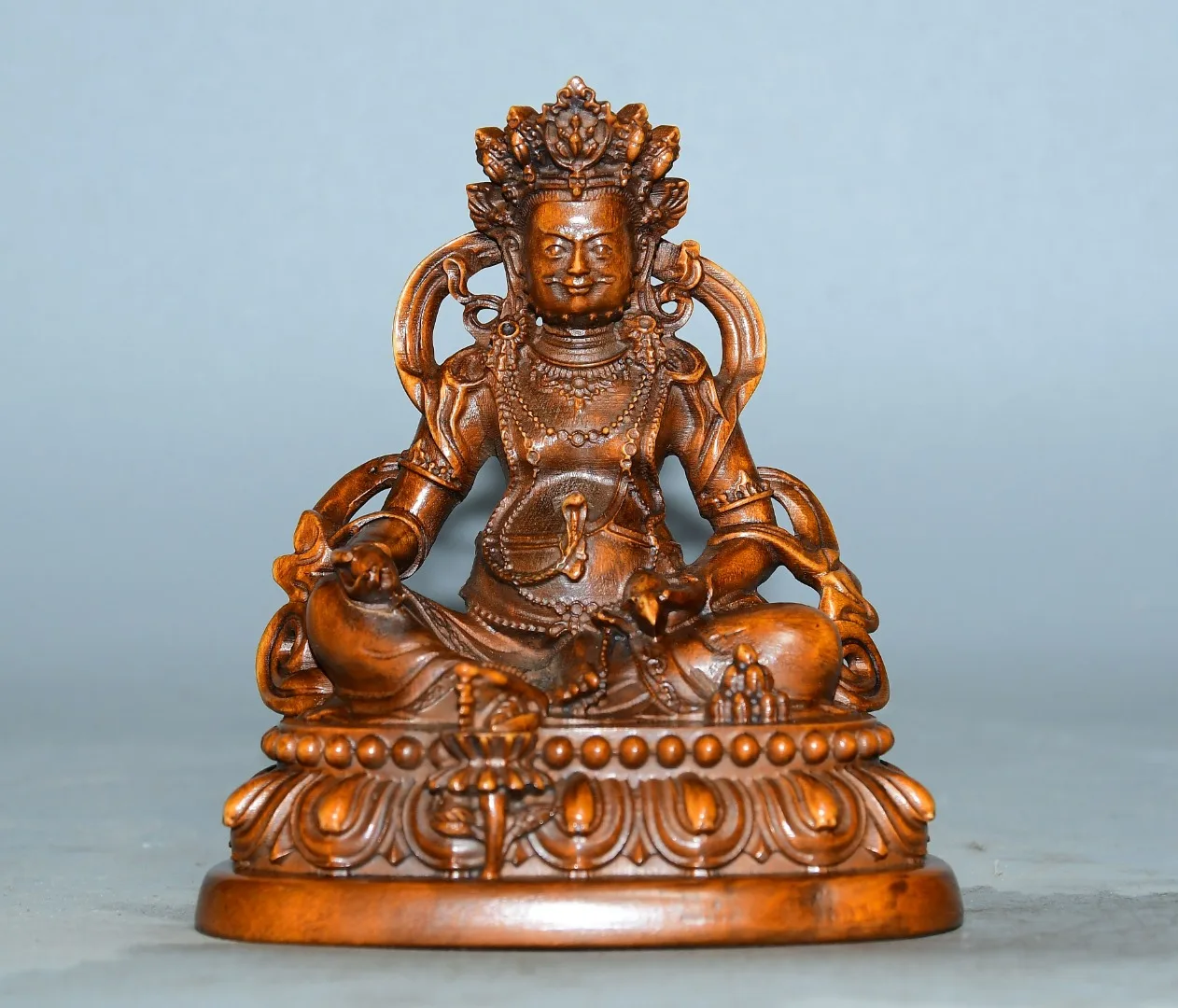 

China boutique lobular boxwood Huang Caishen ornaments home worship decoration